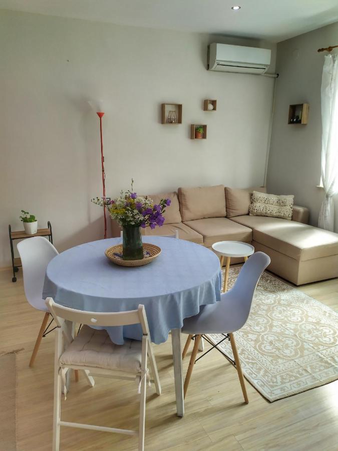 Apartmán Into The Blue, 4 Guests, 5 Min Away From The Beach Varna Exteriér fotografie